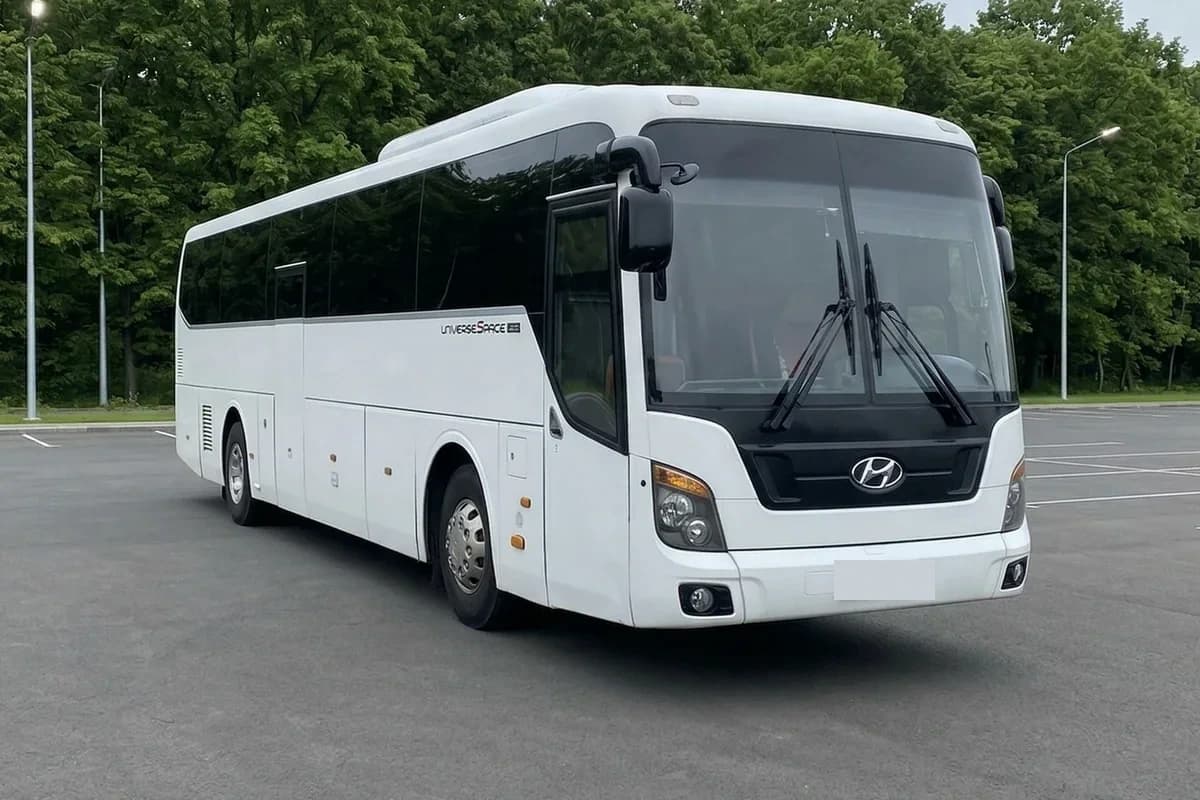 Аренда Hyundai Universe с водителем — автобус на 43 мест