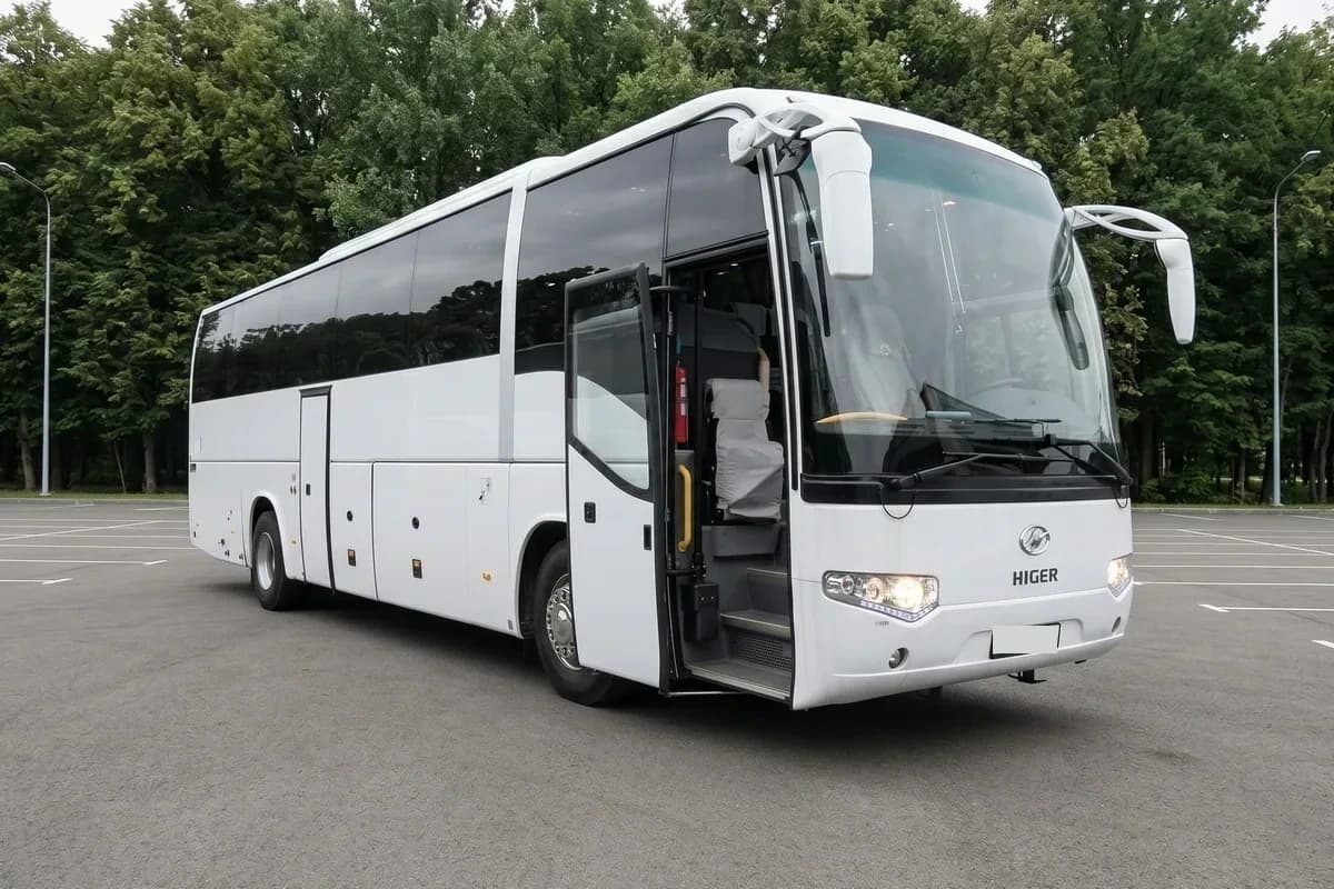 Аренда Higer KLQ6129Q с водителем — автобус большой (45–55 мест) на 49 мест